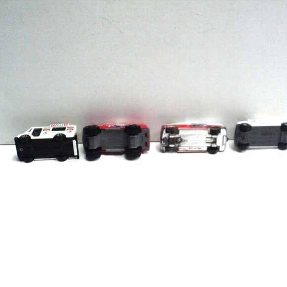 Lot of 4 Vans Scale 1:64 Diecast Vintage Toys Matchbox, Hot Wheels - Picture 5 of 5